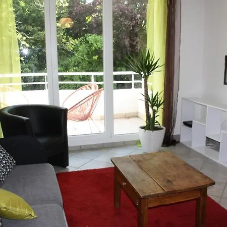 Le Doernel Apartment